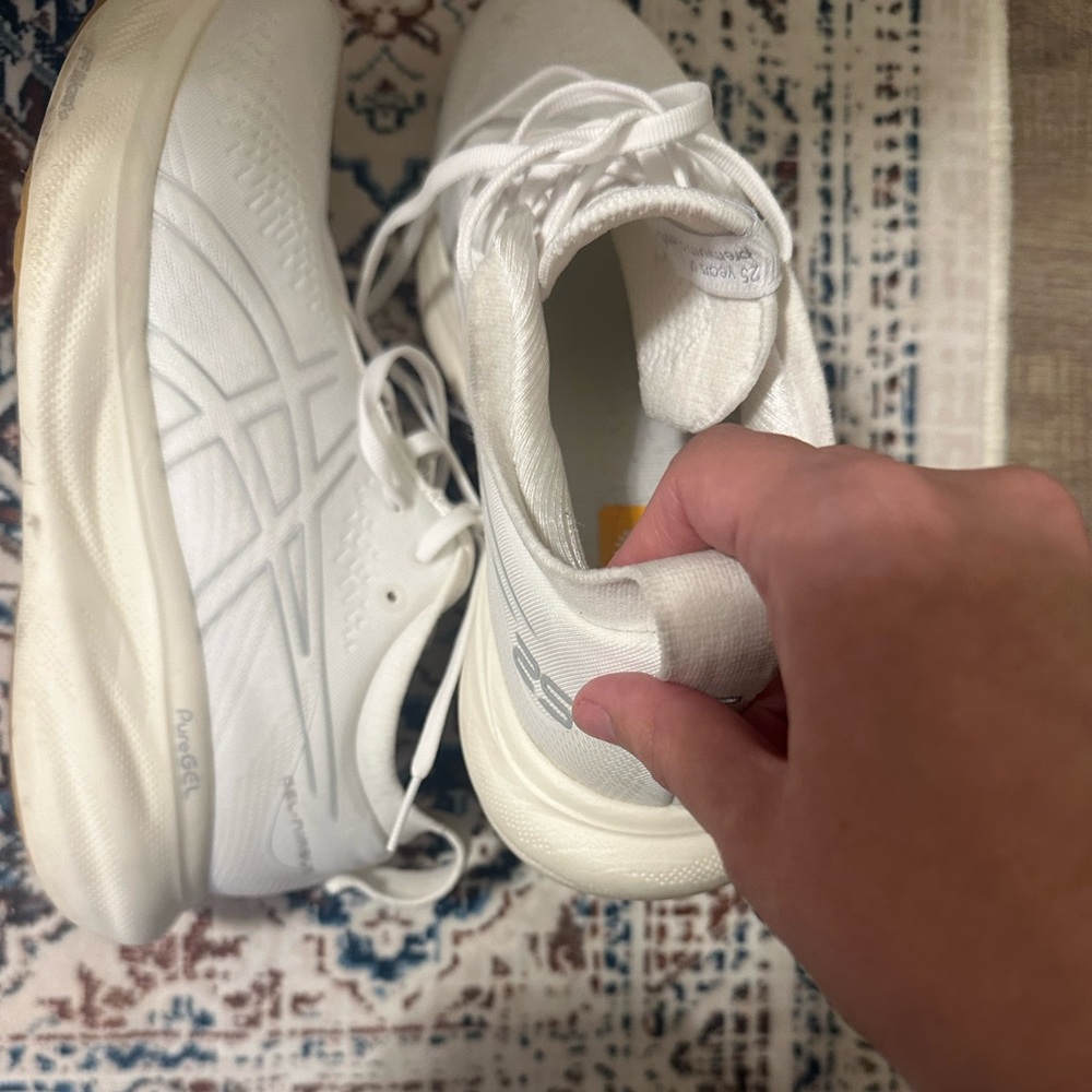 Gel nimbus ASICS 25